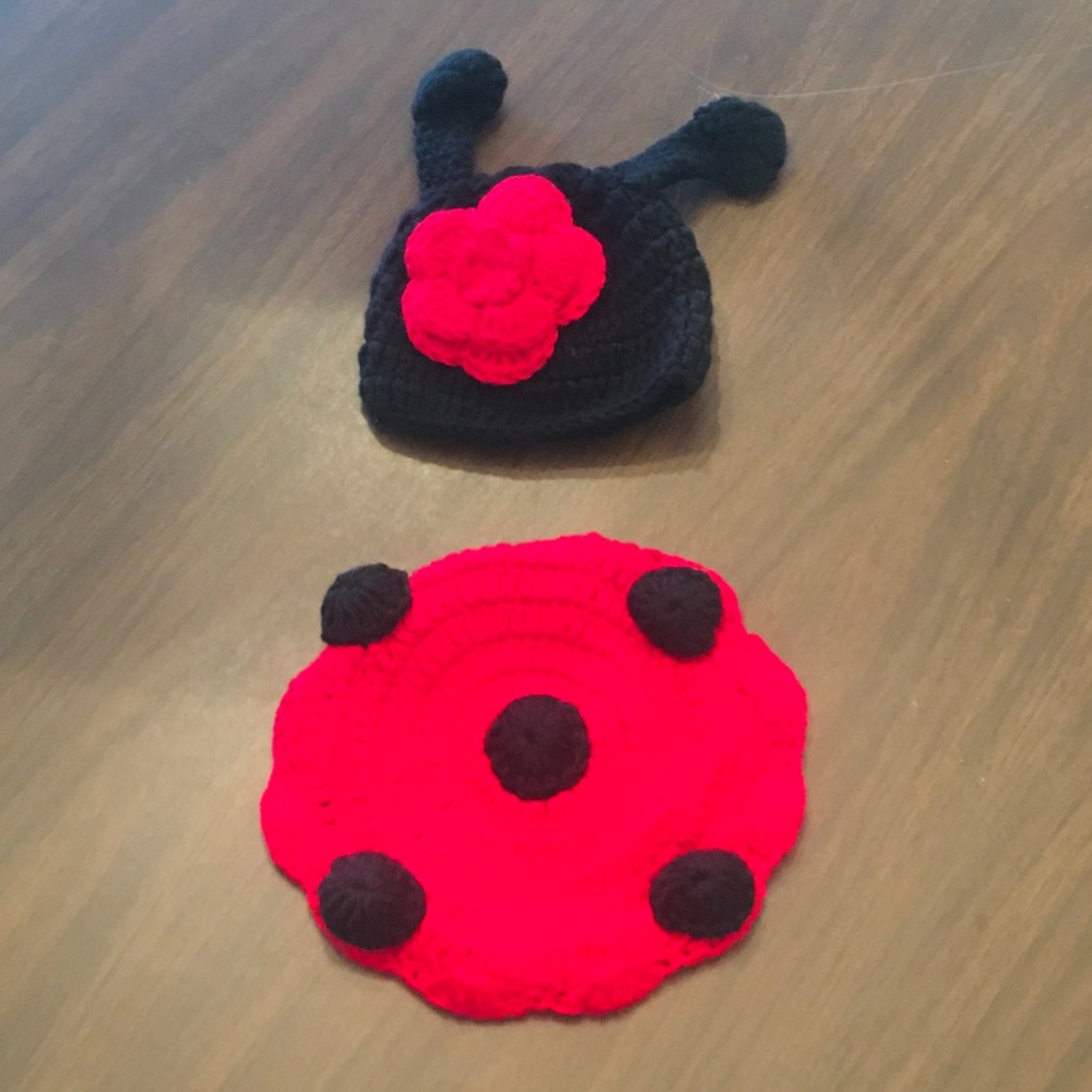 Lady Bug Knit Newborn Photography Set 🐞